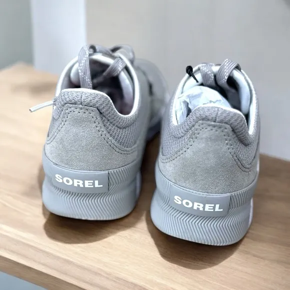 Sorel size‎ 6.5 NWT no orginal box Out and about plus sneakers