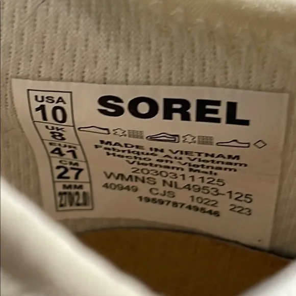 Sorel White and Tan Sneakers 👟 Size 10 Womans