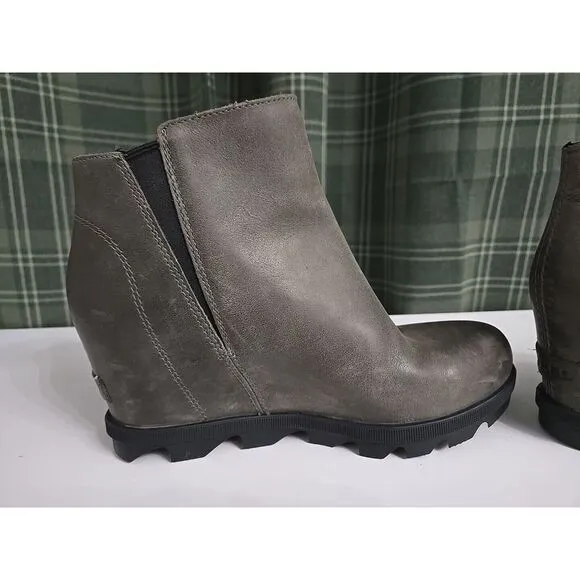 Sorel Women Joan-Of-Arctic Boot‎ Size 8 Gray Leather Hidden Wedge Heel Zip Up