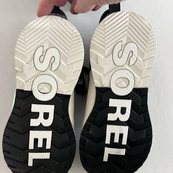 Sorel Women's 7.5 Out N About III Mid-Top Boot Sneakers Waterproof Black