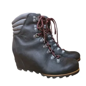 Sorel Women's Conquest Wedge Black Lace Up Hiking Boots Size 11