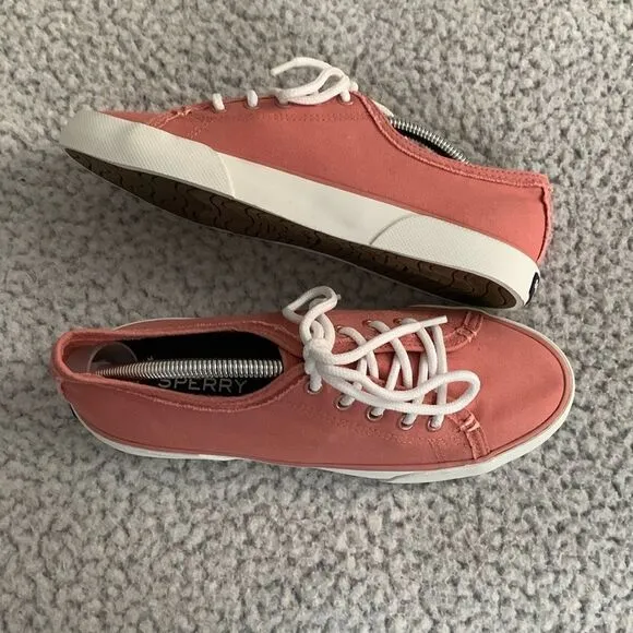 Sperry Pier View Fray Women’s Sneakers