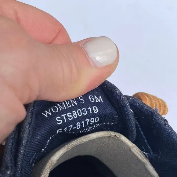Sperry Crest Vibe Navy Linen Sneaker Size 6 NEW