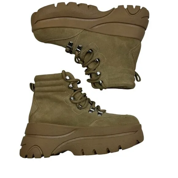 Steve Madden &quot;Husky&quot; Tan Suede Chunky/Platform Boots/Sneakers Women's Size 6.5