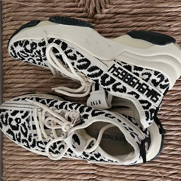 Steve Madden  Black and White Women's Sneakers Size 7.5