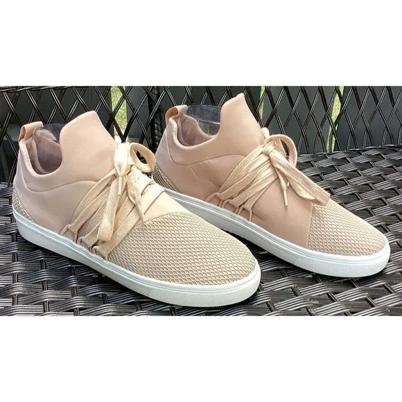 Steve Madden Lancer Sneakers Athleisure Comfy Shoe in Blush (Nude) Sz 8.5