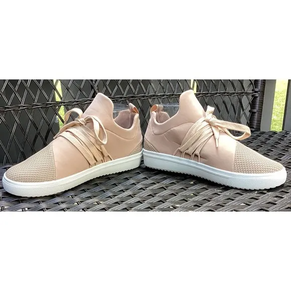 Steve Madden Lancer Sneakers Athleisure Comfy Shoe in Blush (Nude) Sz 8.5