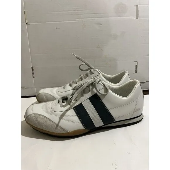 STEVE MADDEN MEN'S  SIZE 13 WHITE  BLUE STRIPES  Soccet SHOES