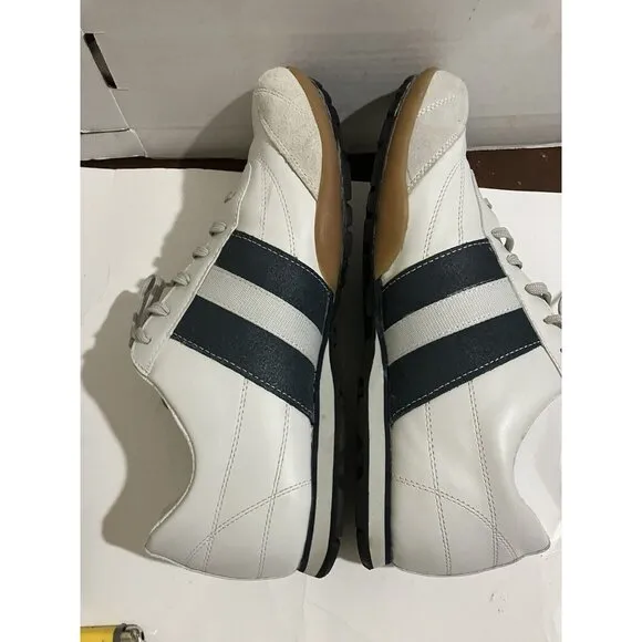 STEVE MADDEN MEN'S  SIZE 13 WHITE  BLUE STRIPES  Soccet SHOES