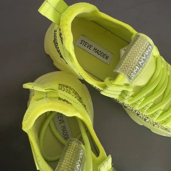 Steve Madden SM NY90 Neon green Chunky Sneakers With Rhinestone Detail sz 7.5