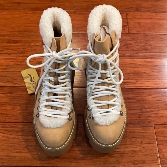 Steve Madden Tan Woman's Hiker Boots, woman’s boots