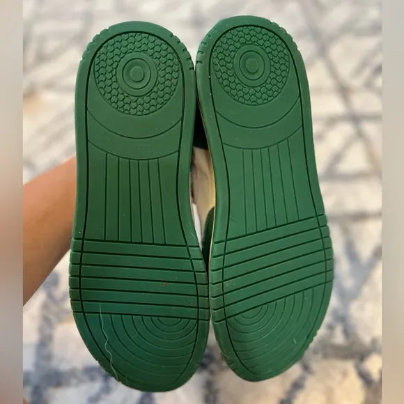 Steve Madden women’s everlie sneakers NWOT