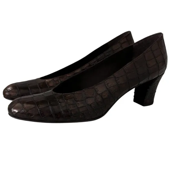 Stuart Weitzman Croc Embossed Brown Heels Shoes Women’s Size 7.5