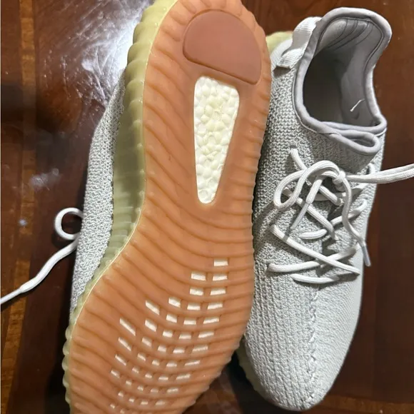 Stylish adidas Yeezy Boost 350 V2