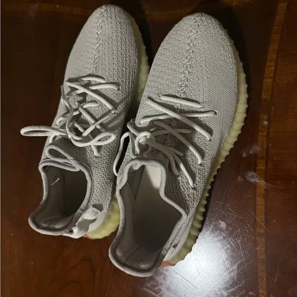 Stylish adidas Yeezy Boost 350 V2