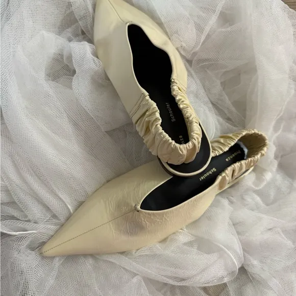 Stylish Beige Pointed Flats