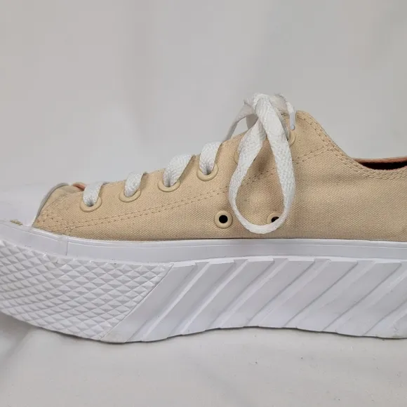 Stylish Cream Platform Sneakers