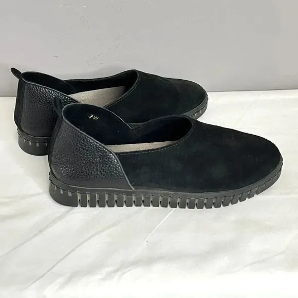 Suggies Casual Slip-On Shoes Womens 7W Black Italian Leather Cushioned Arch Supp