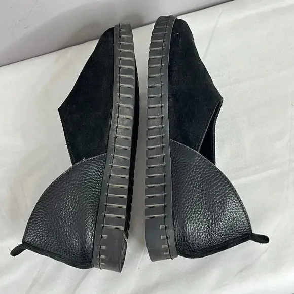Suggies Casual Slip-On Shoes Womens 7W Black Italian Leather Cushioned Arch Supp