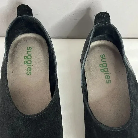 Suggies Casual Slip-On Shoes Womens 7W Black Italian Leather Cushioned Arch Supp