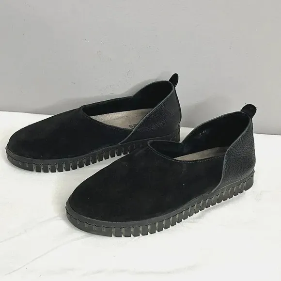 Suggies Casual Slip-On Shoes Womens 7W Black Italian Leather Cushioned Arch Supp
