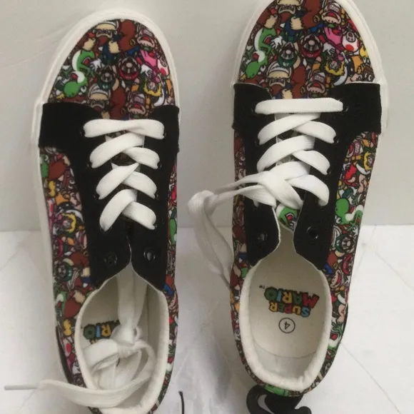 Super Mario sneakers. Size 4. New