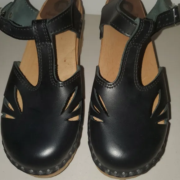Sz 7 (38) Troentorp Nelly wood leather clogs navy.