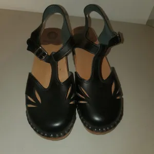Sz 7 (38) Troentorp Nelly wood leather clogs navy.