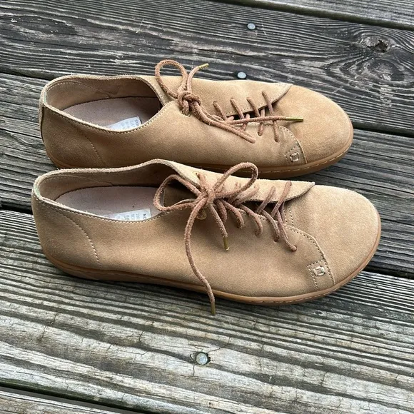 Tan Suede Sneakers with Rubber Sole size 40 (7-7 1/2) regular width