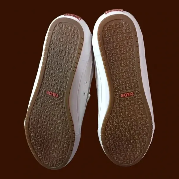 Taos moc star canvas sneakers size 9.5