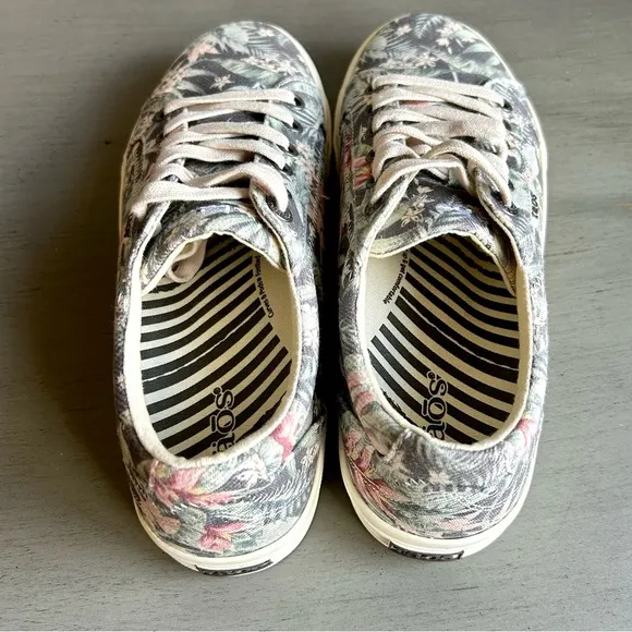 Taos Plim Soul Floral Low Top Sneakers Lace Up Sz 8.5W Canvas Support Lace Up