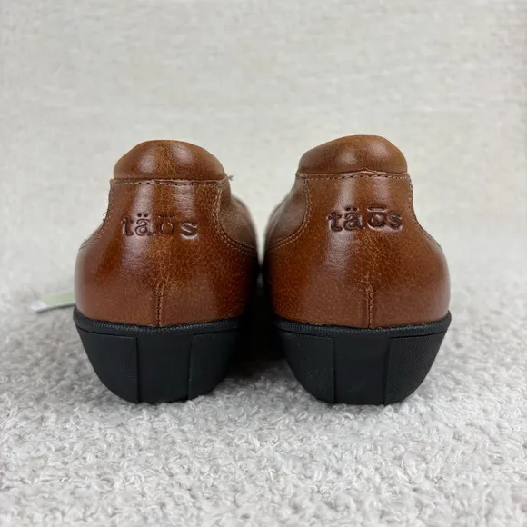 Taos Shoes Womens 8.5 Brown Uppity Upp Slip On Leather Comfort Arch Loafers