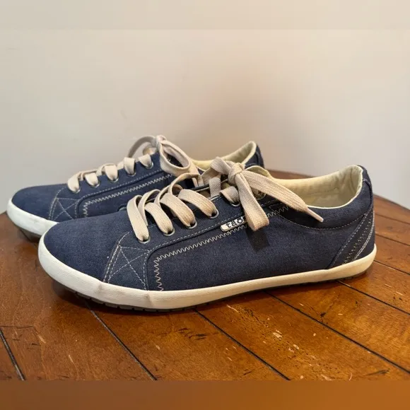 Taos Star Sneakers Blue canvas Sz 9.5W