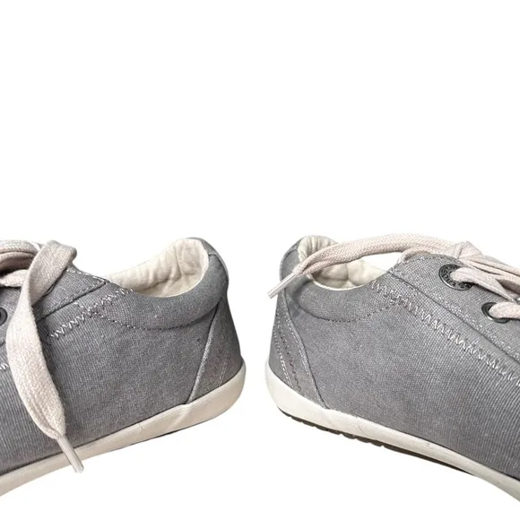 Taos | Woman’s Star Canvas Sneakers in Grey Wash Canvas Size 10