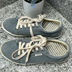Taos Women’s Star Lake Blue Wash Canvas Sneakers