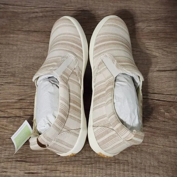 Taos Dandy Women's Casual Shoes Size 6 Beige