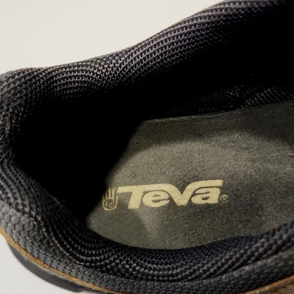 Teva 6851 Leather Low Hiking Shoes Boots Women's Size 9.5 EUC