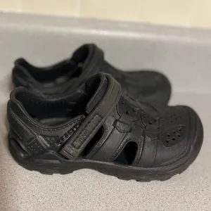Teva waterproof shoes kids size toddler 13