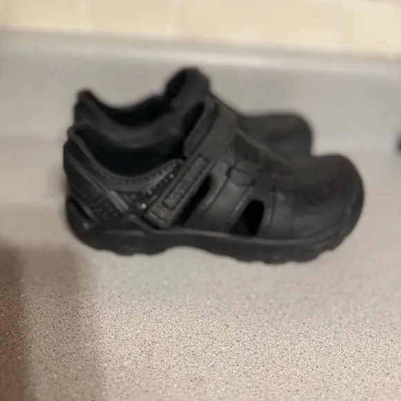 Teva waterproof shoes kids size toddler 13