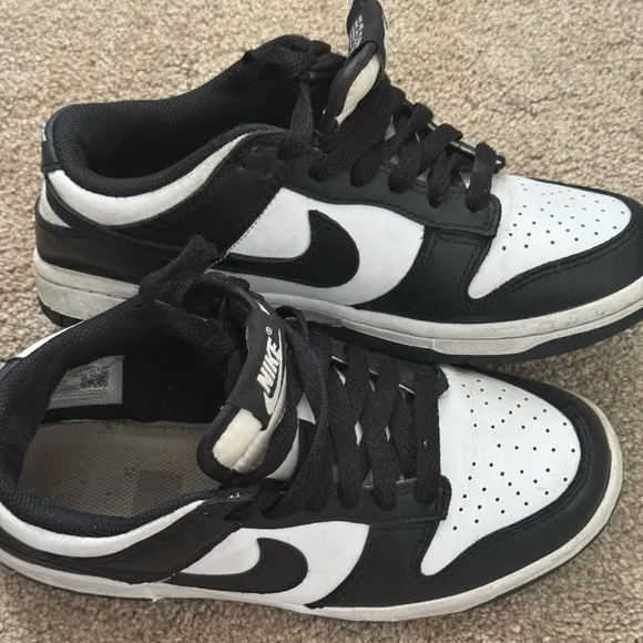 The Nike Dunk Low is an easy score for your closet. This mid-‘80s hoops icon