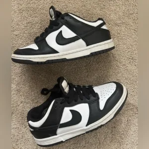 The Nike Dunk Low is an easy score for your closet. This mid-‘80s hoops icon