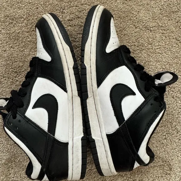 The Nike Dunk Low is an easy score for your closet. This mid-‘80s hoops icon
