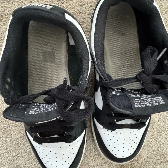 The Nike Dunk Low is an easy score for your closet. This mid-‘80s hoops icon