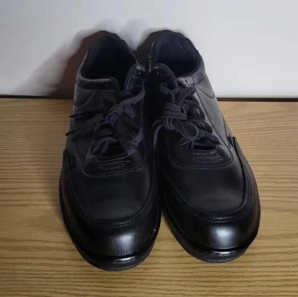 Thorogood Men's Code 3 Oxford Vibram Work Shoes - Size (7) - NEVER WORN
