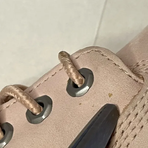 Timberland Boots Girls Size 13 Light Pink Nubuck Waterproof Leather Lace up
