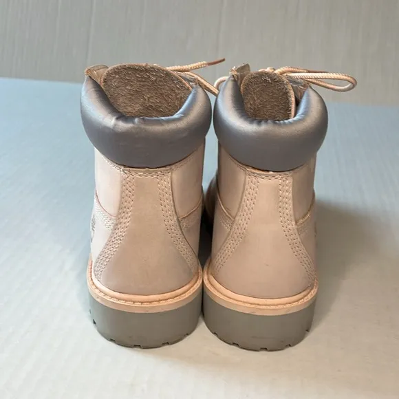 Timberland Boots Girls Size 13 Light Pink Nubuck Waterproof Leather Lace up