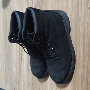 Timberland Classic 6&quot; Premium Waterproof Black Suede Boots Shoes  Size 6.5