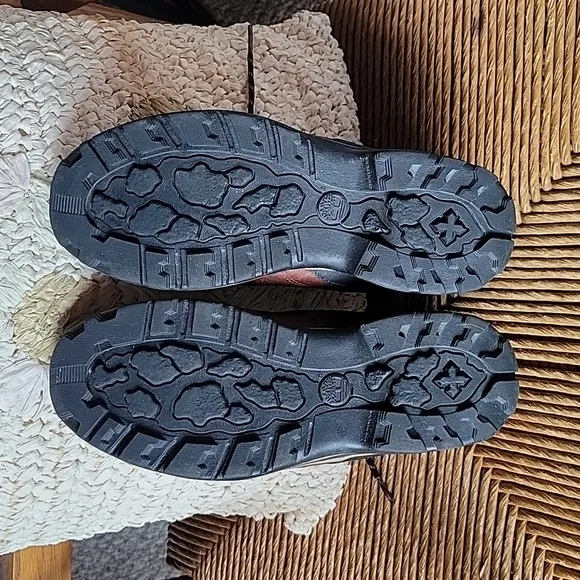Timberland hiking boots, size 6 boys