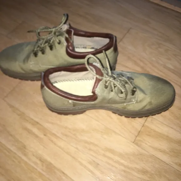 TIMBERLAND LOW HIKING BOOTS