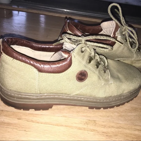 TIMBERLAND LOW HIKING BOOTS